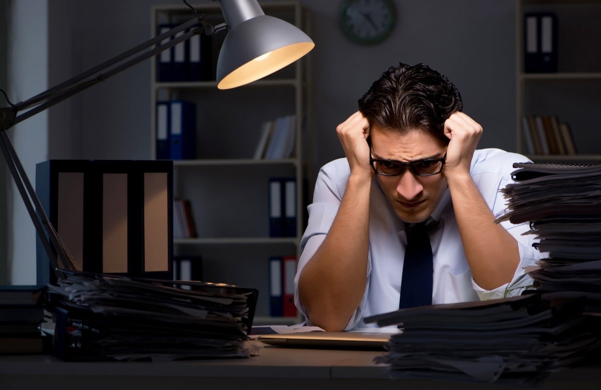 Are Your Employees Stressing About Money During Work? Top 5 Benefits of Offering Personal Finance Training